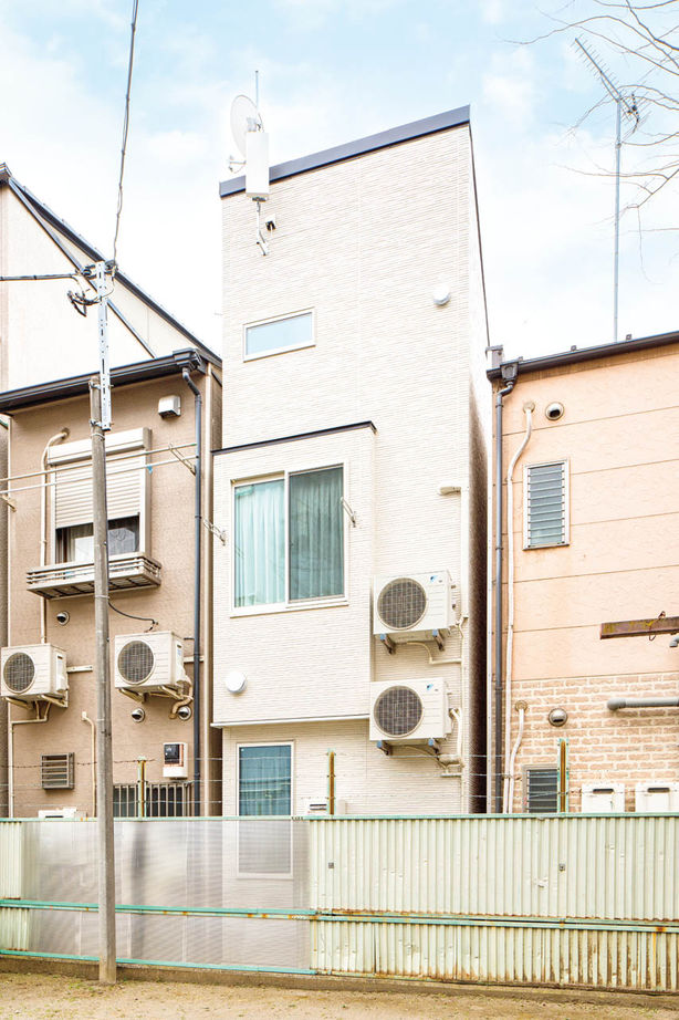 伊庭工務店 【6.7坪/1000万円台/間取り図有/狭小地/2階＋ロフト】驚愕の狭小地に「意外といい家、できちゃった！」の建築実例画像10