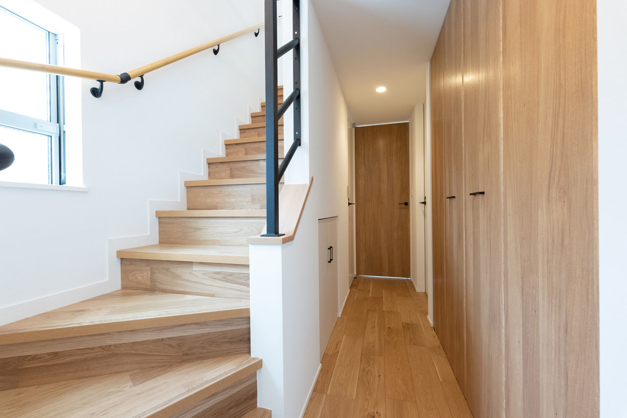 伊庭工務店 【35.1坪/2000万円台/間取り図有/3階建て/ビルトインガレージ】おしゃれ＆東京ゼロエミ仕様で省エネ性も◎の建築実例画像7