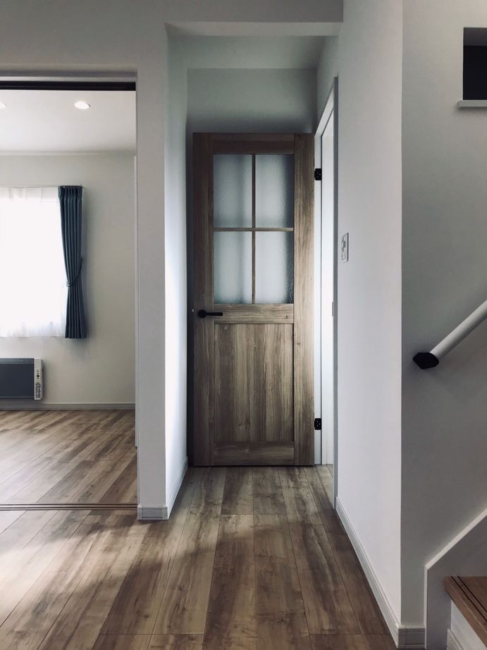 ハウジングカフェ 【太陽光パネル/33坪】太陽光で生活の負担を軽減。広いお庭でお子様の成長を見守る暮らしの建築実例画像5