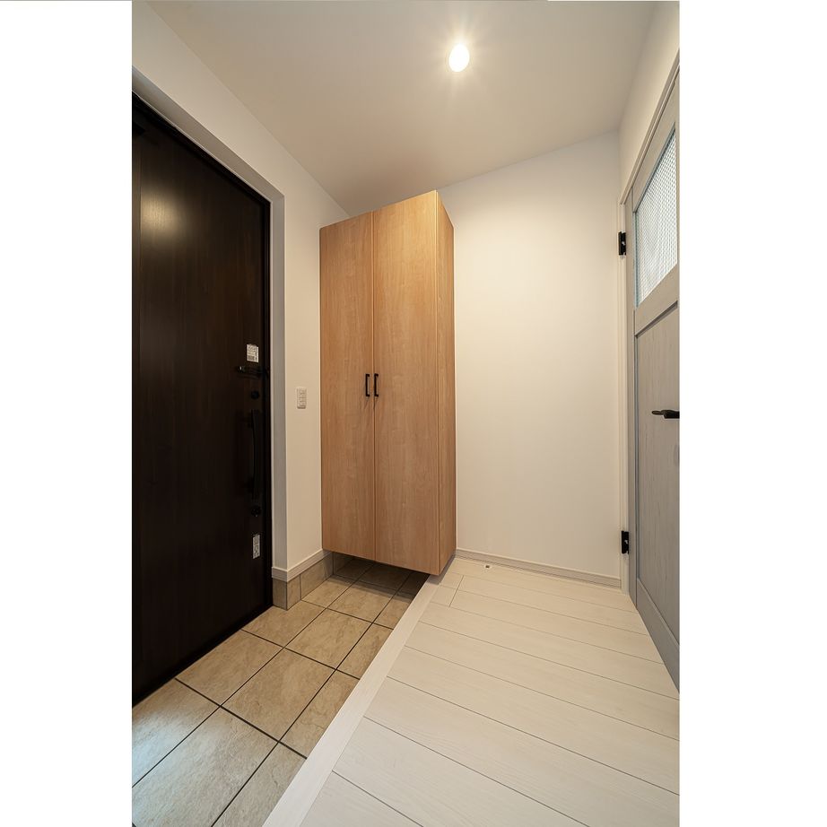 ハウジングカフェ 【間取図/４LDK】明るい内装がポイント♪創エネ・エコ住宅の建築実例画像8