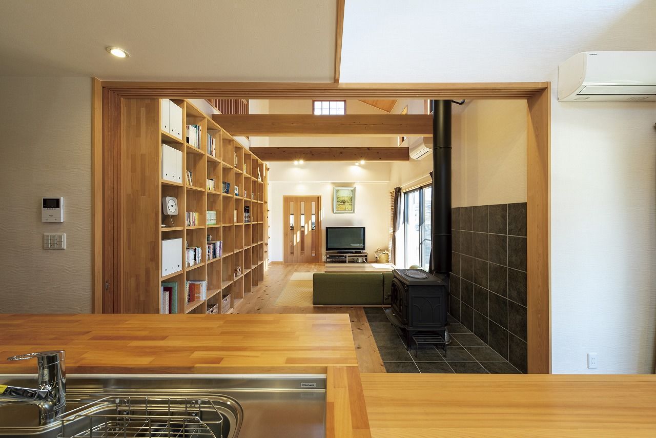 いばらきの家 茨城県南木造住宅センター 【2500万円台/間取りあり/38坪】ダイナミックな勾配天井の開放感が心地いい、家族と共に歩む木の住まいの建築実例画像5