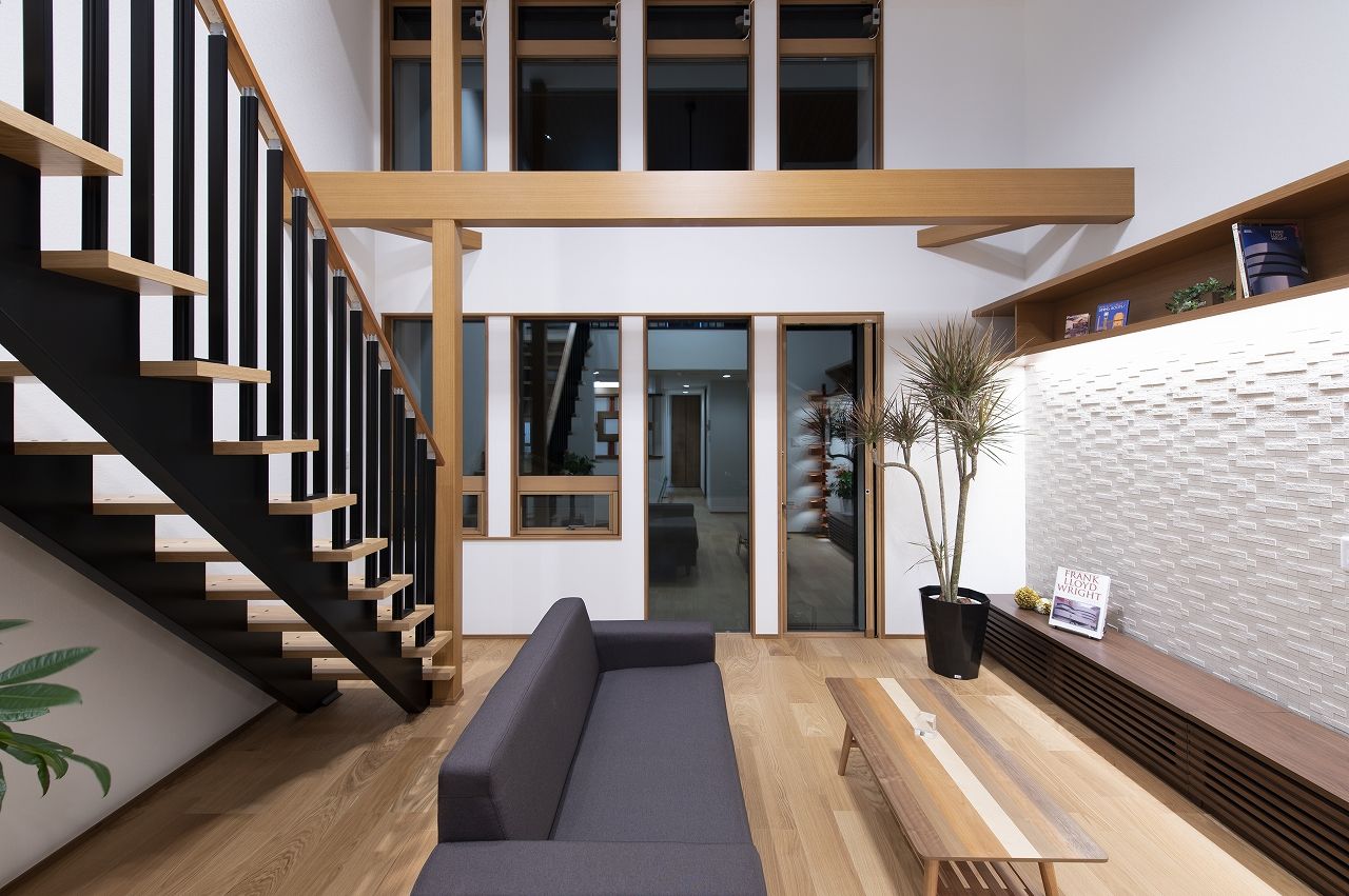 オーガニックハウス／イデアデザインハウス 【32坪】近代的で上品さを備えたアーバン型プレーリー住宅の建築実例画像2