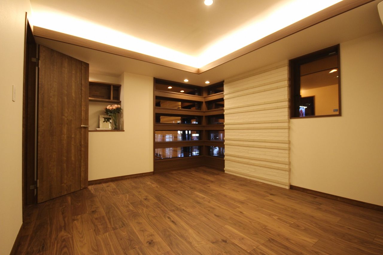 オーガニックハウス／イデアデザインハウス 伝統的な様式にモダンなデザインを融合。確かな美しさを纏う、寛ぎの邸宅の建築実例画像7