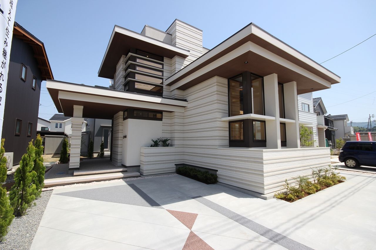 オーガニックハウス／イデアデザインハウス 伝統的な様式にモダンなデザインを融合。確かな美しさを纏う、寛ぎの邸宅の建築実例画像10