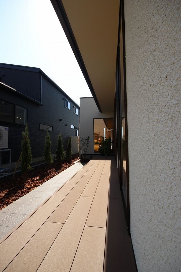 オーガニックハウス／イデアデザインハウス 機能美あふれるデザイン空間に満ちる、居心地のよさ。快適な暮らしがずっと続く美しい住まいの建築実例画像9