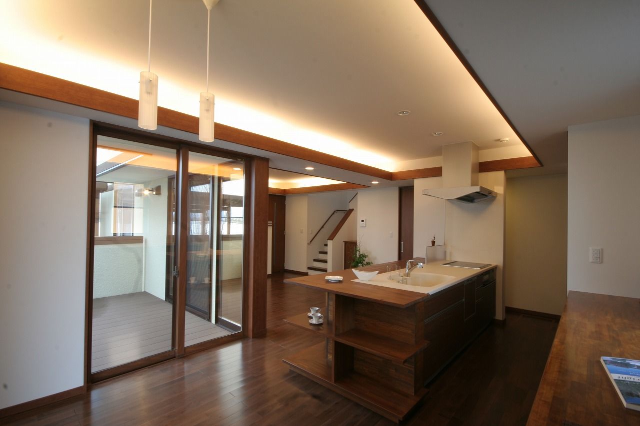 オーガニックハウス／イデアデザインハウス 内から外へ繋がる空間設計×照明演出で上質な寛ぎを実現の建築実例画像1