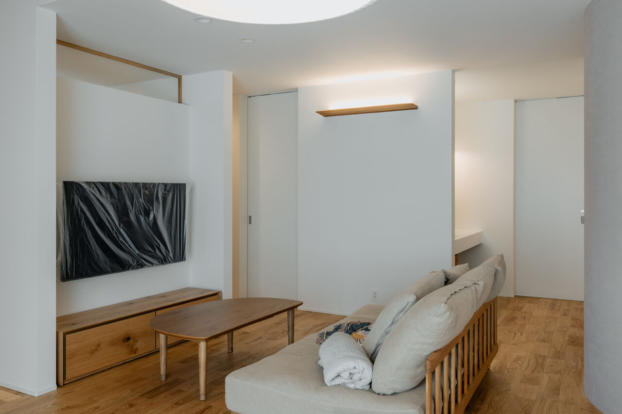 R+house 松江・鳥取・米子・倉敷北 【薪ストーブのある平屋】勾配天井と大きな窓／平屋約22坪の建築実例画像5