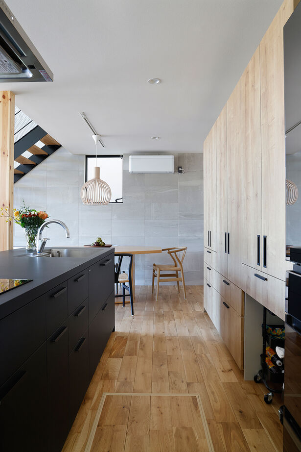 R+house 松江・鳥取・米子・倉敷北 【家族との距離が近すぎず離れすぎない、心地の良い家】土間リビングと多世帯住宅/2階建て63坪の建築実例画像5