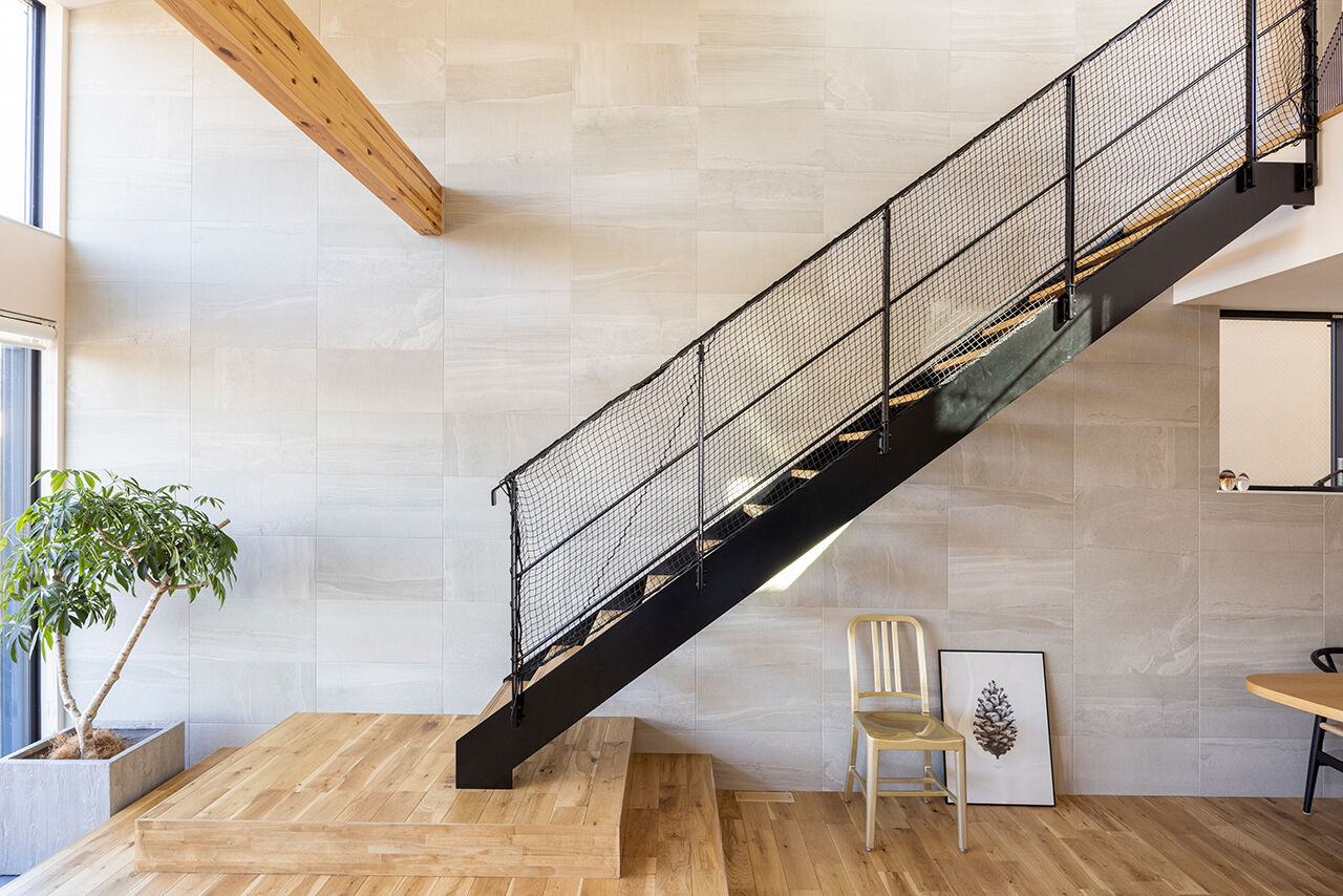 R+house 松江・鳥取・米子・倉敷北 【家族との距離が近すぎず離れすぎない、心地の良い家】土間リビングと多世帯住宅/2階建て63坪の建築実例画像6