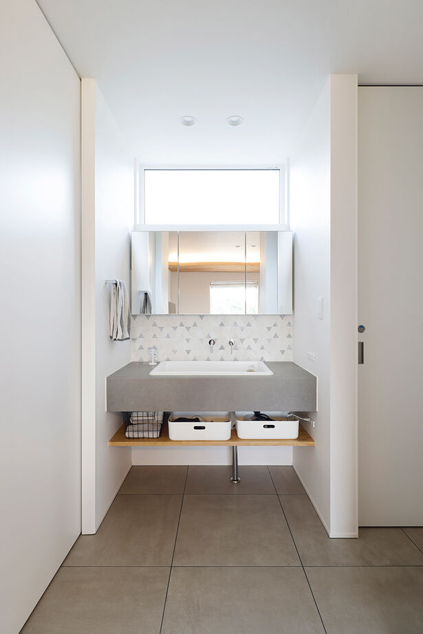 R+house 松江・鳥取・米子・倉敷北 【開放感のある高台の平屋】開放感のあるLDKとアイランドキッチン／平屋約30坪の建築実例画像6