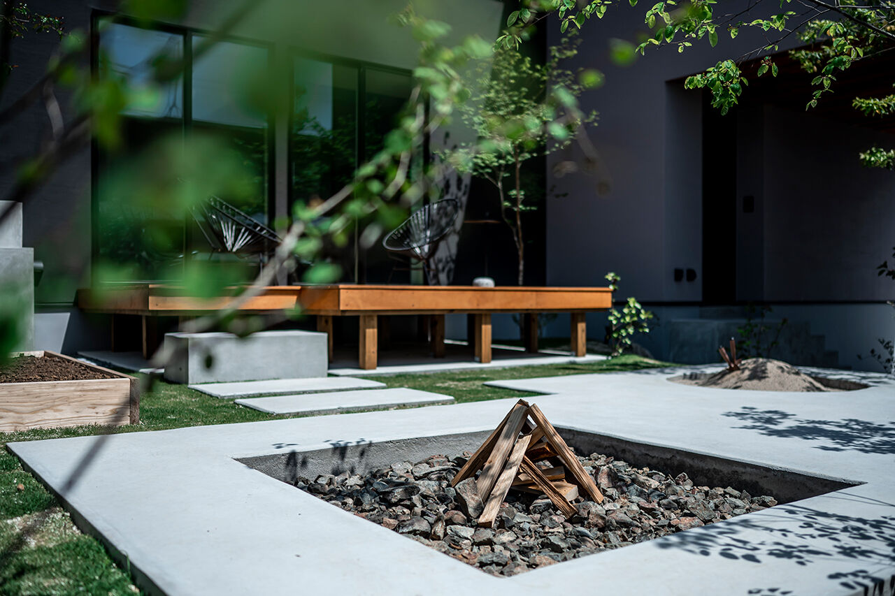 R+house 松江・鳥取・米子・倉敷北 【緑光角の邸宅】角地を活かしたプライベート空間/2階建て約51坪の建築実例画像2