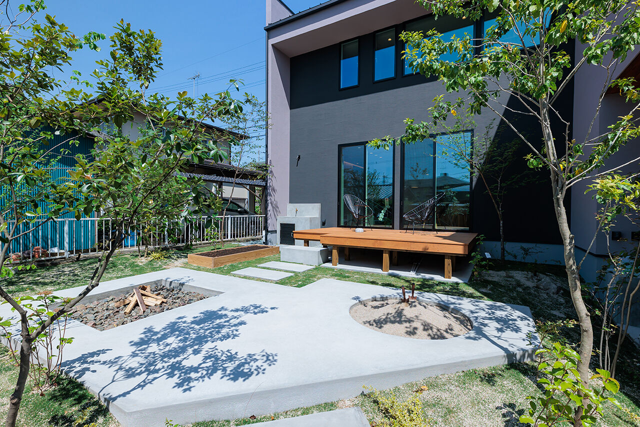 R+house 松江・鳥取・米子・倉敷北 【緑光角の邸宅】角地を活かしたプライベート空間/2階建て約51坪の建築実例画像3