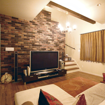 ロゴスホーム 【1500～2000万円】アンティーク＆ヴィンテージ　夫婦の好みが融合した夢の家の建築実例画像1