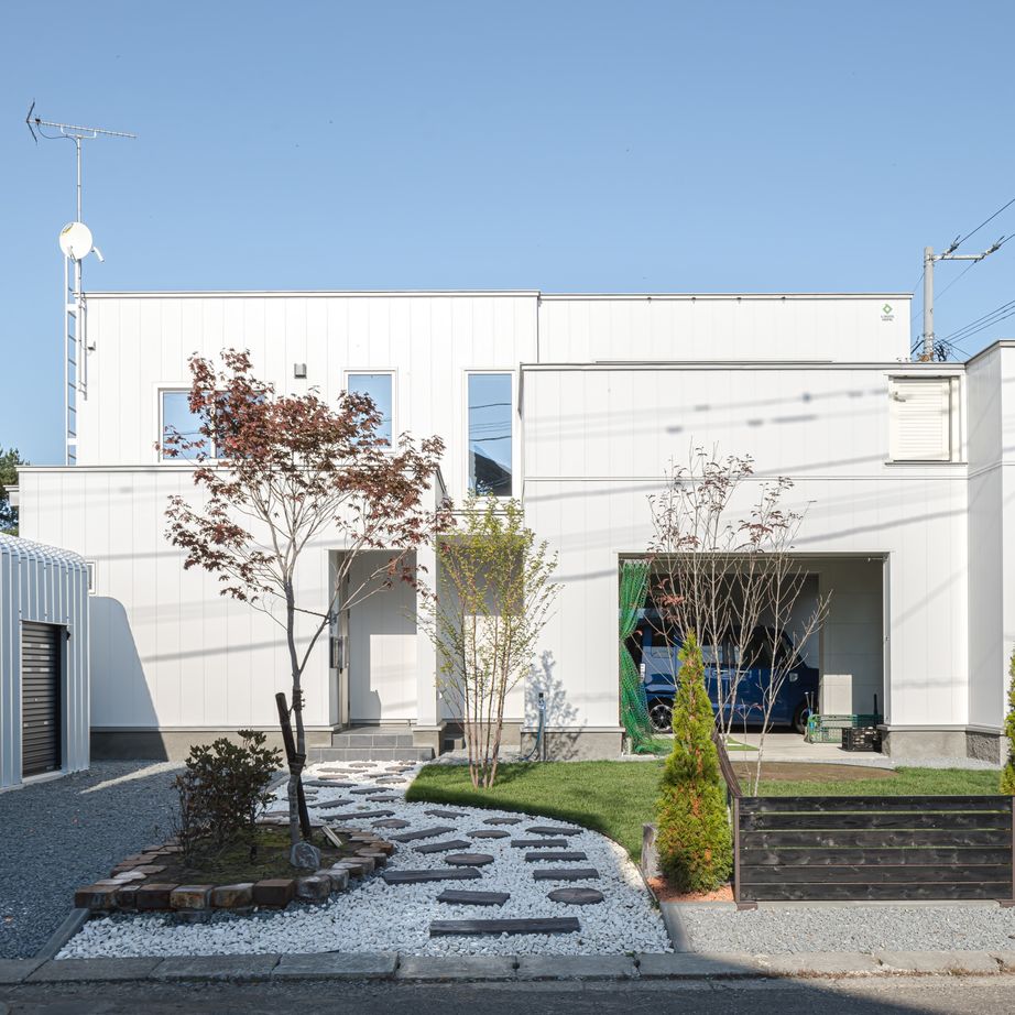 ロゴスホーム 【北海道/旭川市/４LDK/ビルトインガレージ】アウトドア気分を楽しめる遊びごごろのある家の建築実例画像6