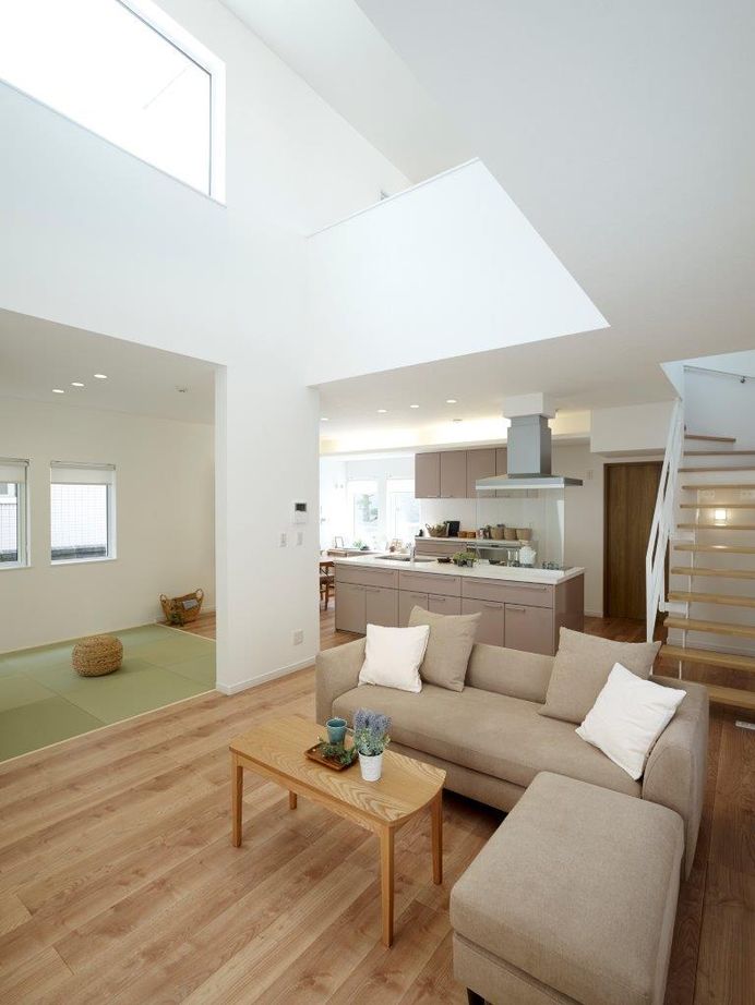 ロゴスホーム 【2000万円台/間取図/４LDK/吹き抜け】ミドリの似合うナチュラルモダンな家の建築実例画像1