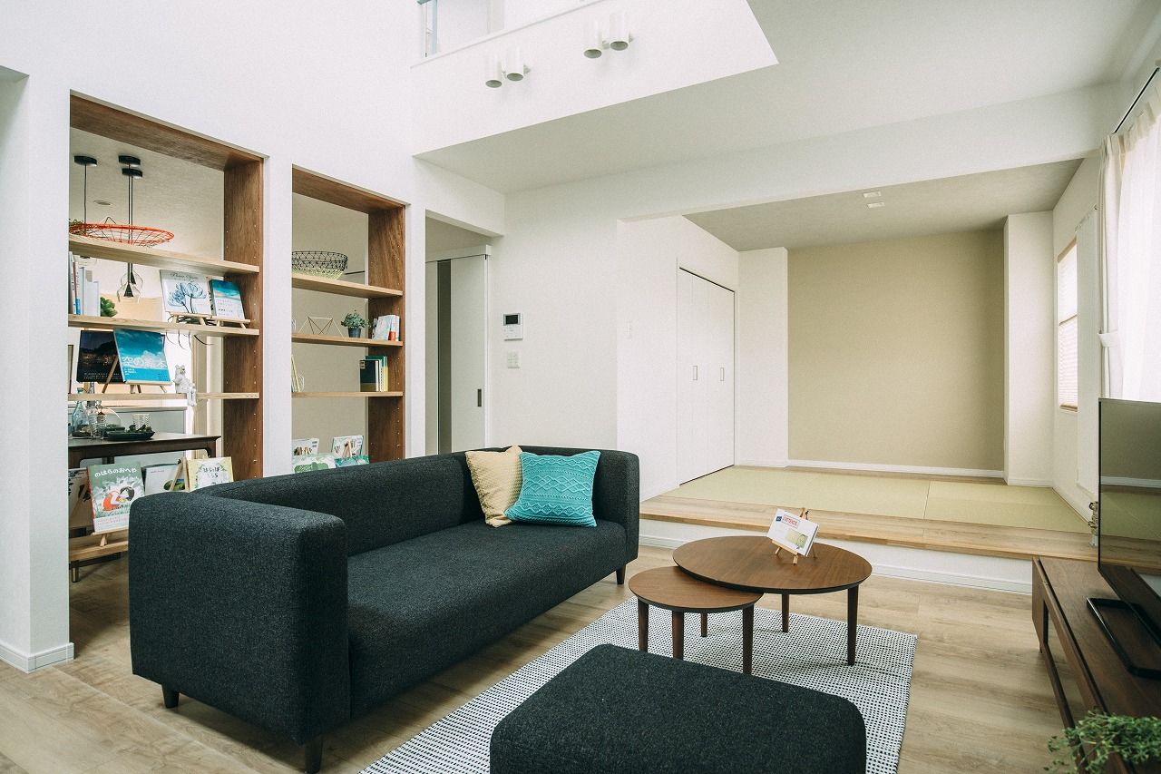 ロゴスホーム 【間取図/４LDK】「本のある暮らし」がテーマ。ブックカフェスタイルの家の建築実例画像4