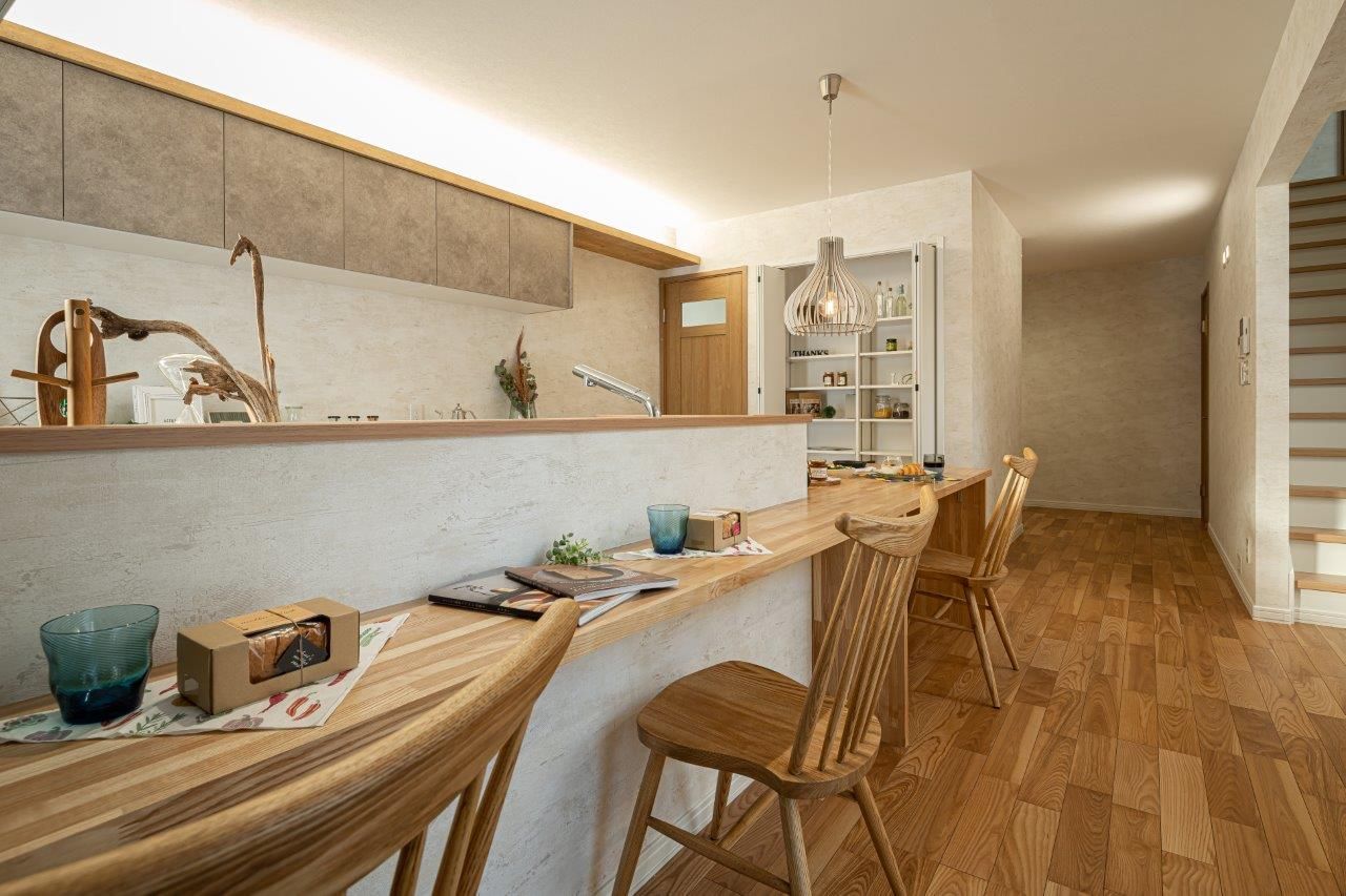 ロゴスホーム 【2000万円台/家事動線/約34坪】木のぬくもりを感じられる家の建築実例画像1