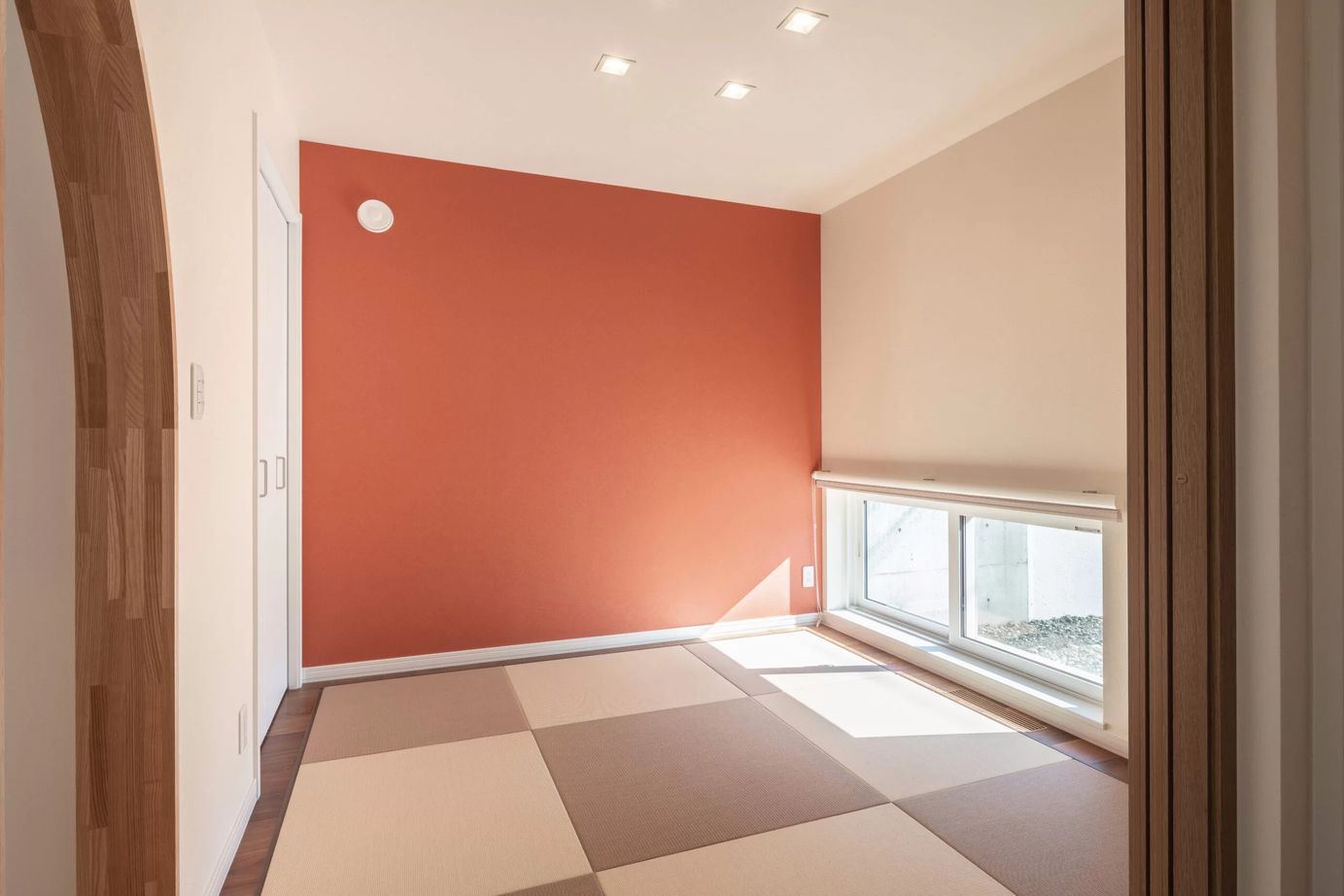 ロゴスホーム 【札幌市/吹抜け/中庭/和室】空間とデザインを楽しむ陽だまりの家の建築実例画像5