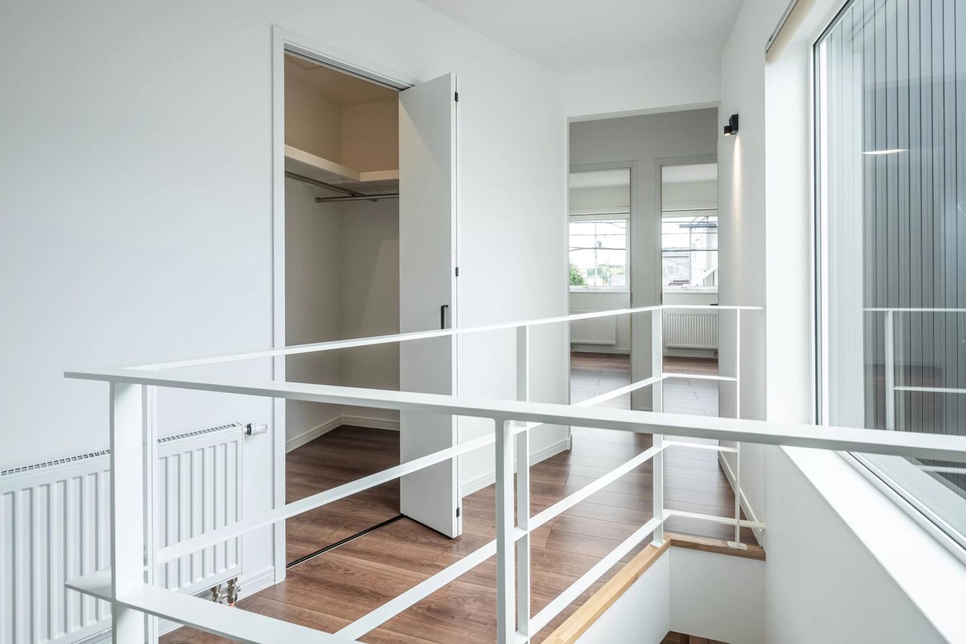 ロゴスホーム 【札幌市/吹抜け/中庭/和室】空間とデザインを楽しむ陽だまりの家の建築実例画像10