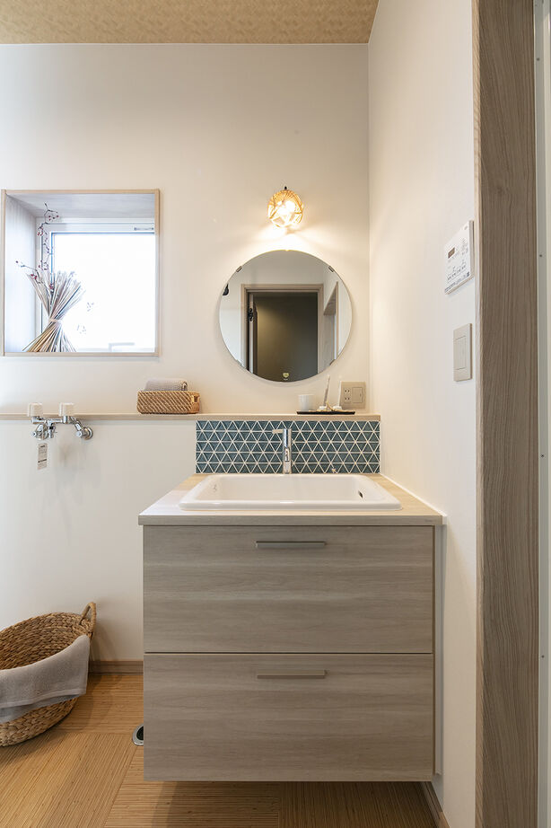 ロゴスホーム 【北海道/帯広市/平屋/勾配天井】自然美と回遊動線が魅力のナチュラルモダンな平屋の建築実例画像8