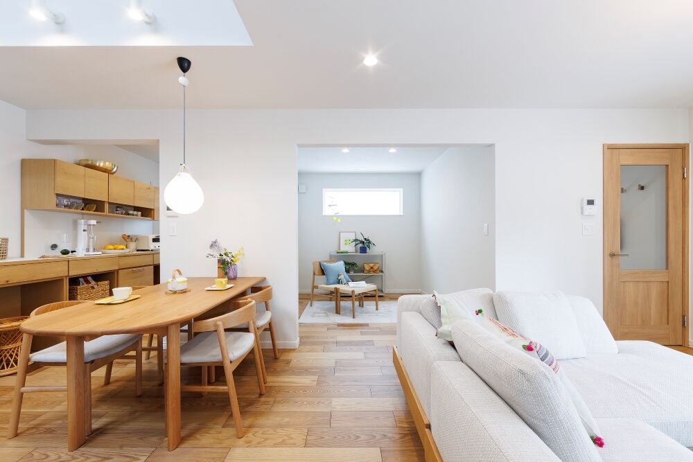 ロゴスホーム 【北海道/札幌市】インテリアが主役の、いまを楽しみ飾る家の建築実例画像2