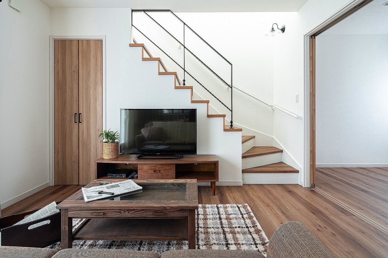 ロゴスホーム 【間取図４LDK】木のぬくもりを感じるカフェスタイルの建築実例画像1