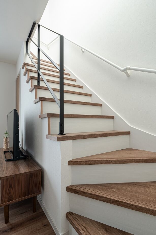 ロゴスホーム 【間取図４LDK】木のぬくもりを感じるカフェスタイルの建築実例画像6