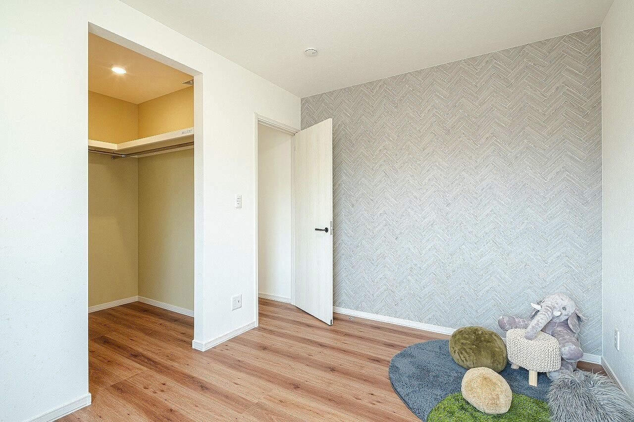 ロゴスホーム 【間取図４LDK】木のぬくもりを感じるカフェスタイルの建築実例画像9