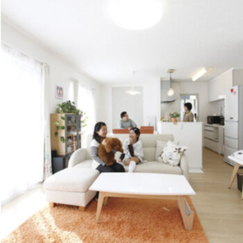 ロゴスホーム 【1000～1500万円】明るく暖かく、心地良い毎日　「楽しくエコ生活しています」の建築実例画像1