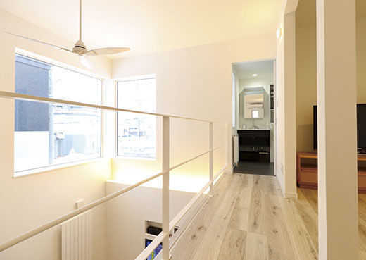 ロゴスホーム 【2000万円台｜間取図あり｜カーポート】センスが光る素敵な住まい　大きな吹抜け設計とLD分離の建築実例画像5