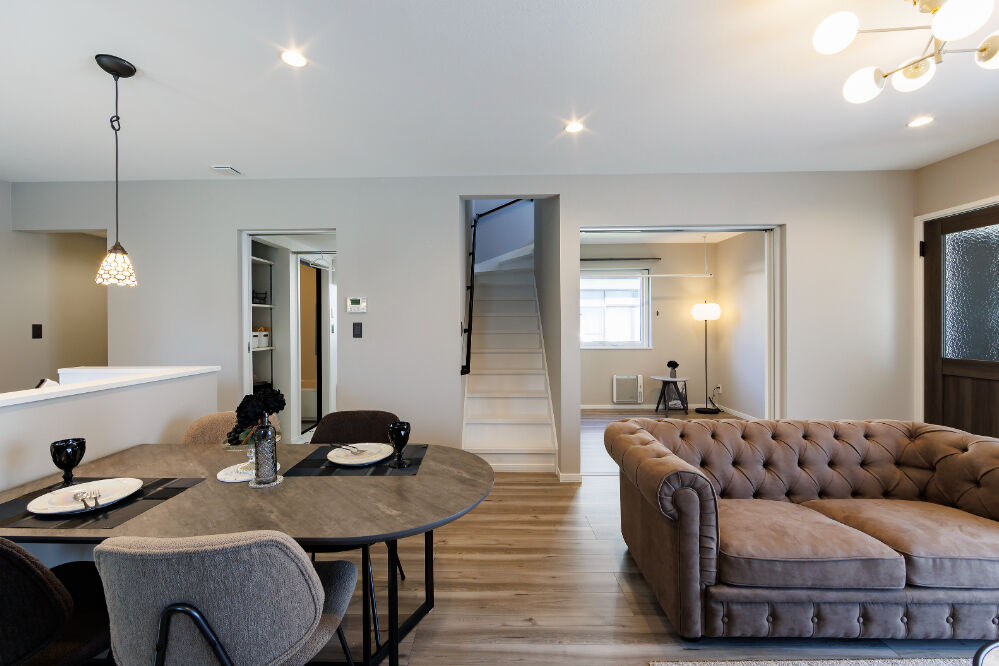 ロゴスホーム 【北海道/帯広市】丸い柄が特徴のエコな外壁。色あせない家で、未来をデザイン。の建築実例画像2