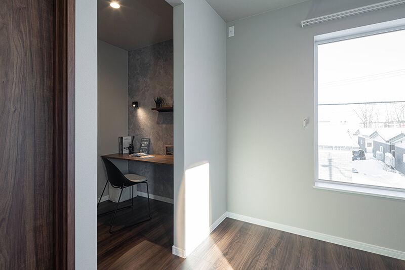 ロゴスホーム 【帯広市】L字型キッチンで家族と繋がる。会話が弾む、心地よいモダン空間。の建築実例画像8