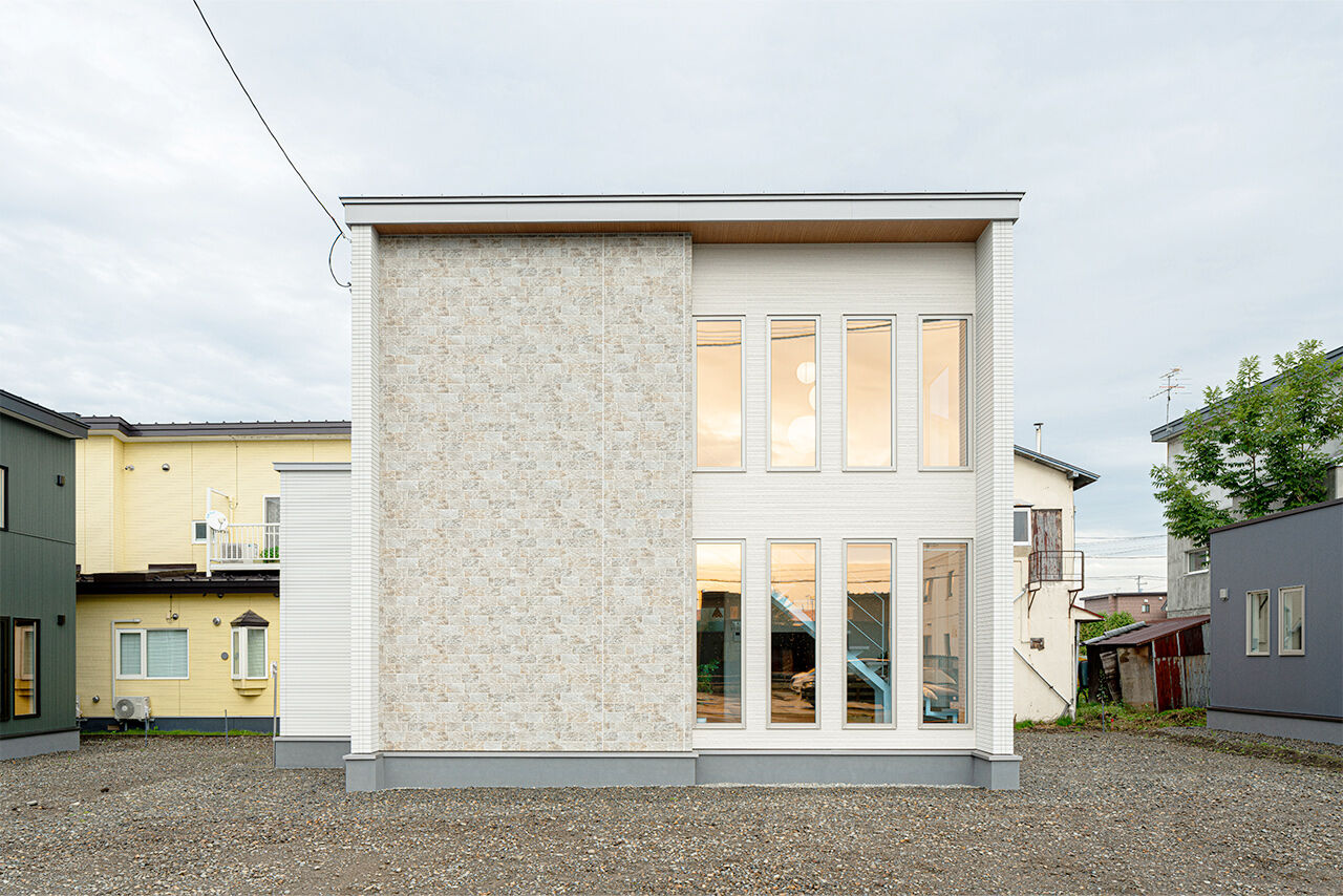 ロゴスホーム 【帯広市】白を基調とした家の建築実例画像5