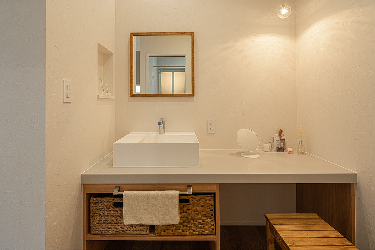 ロゴスホーム 【帯広市】白を基調とした家の建築実例画像11