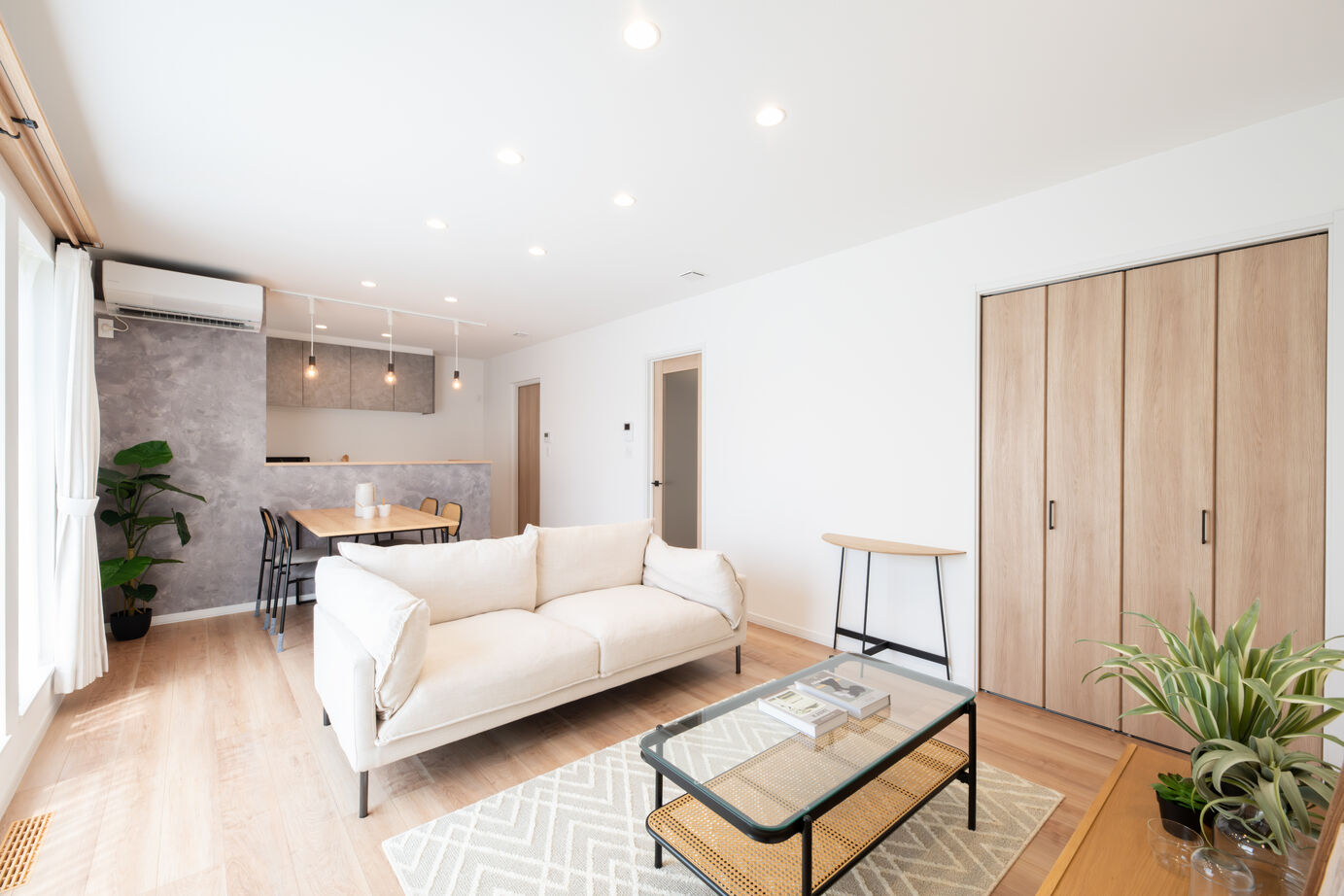 ロゴスホーム 【北海道/函館市/平屋】収納力抜群の平屋。永く愛せるシンプルで心地よい住まい。の建築実例画像3