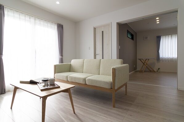 ロゴスホーム 【1000万円台/ZEH住宅/北欧テイスト】北海道仕様×適正価格 で叶える光熱費を気にしない暮らしの建築実例画像2