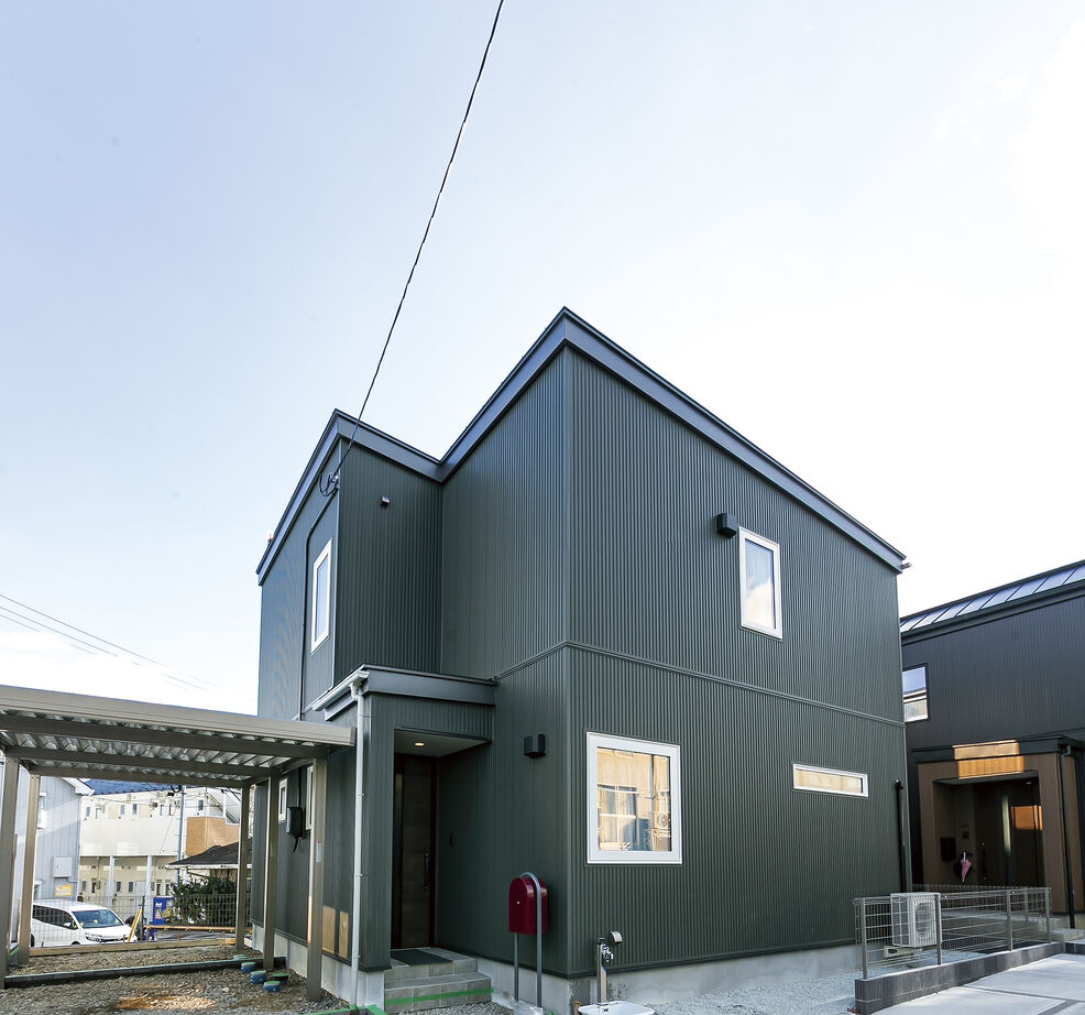 ロゴスホーム 【1000万円台｜収納充実｜アクセントクロス】実用性と充実の標準装備も魅力　豊富な選択肢から理想の形に！の建築実例画像3