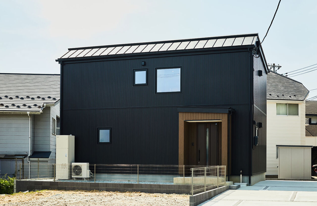 ロゴスホーム 【宮城県/アクセントクロス】 2×6工法＋太陽光パネルを標準仕様とした、高性能・省エネ住宅の建築実例画像2