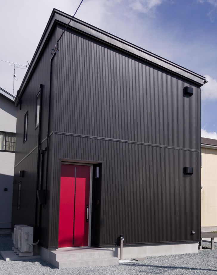 ロゴスホーム 　【1000万円台/インダストリアル】インダストリアルなデザインにフリースペース広々のゼロエネルギー住宅の建築実例画像2