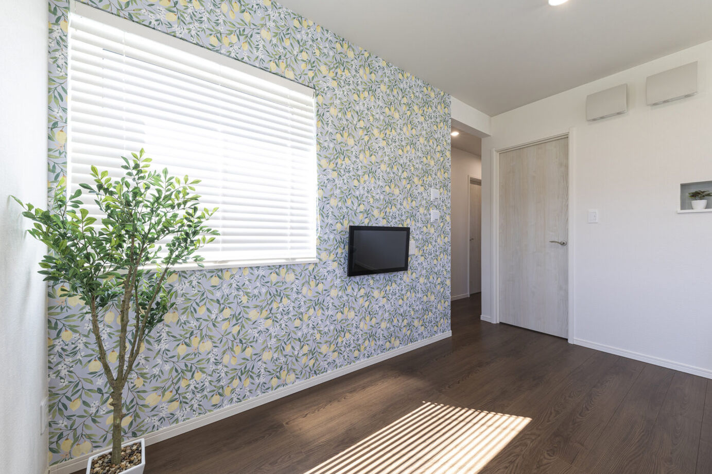 ロゴスホーム 【福島県】ナチュラルとモダンが調和。遊び心と機能性を両立させた家。の建築実例画像6