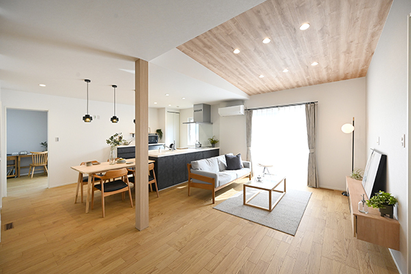 ユートピア建設のイベント画像