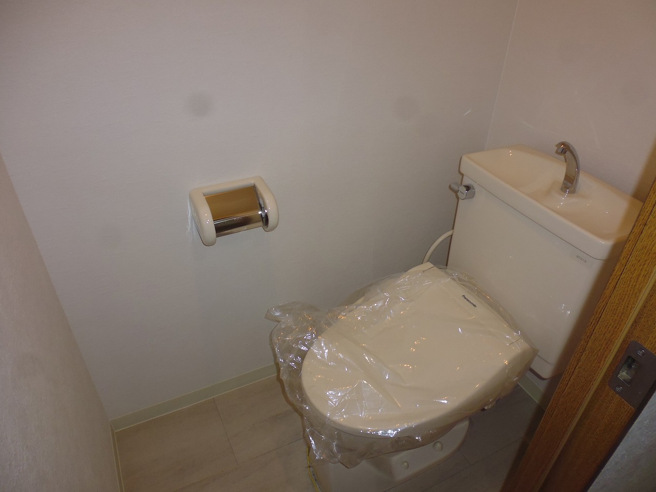 フレグランス枚方のトイレ写真