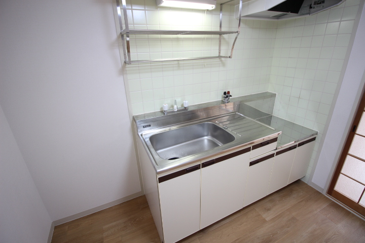 キッチン　２０２号室の写真