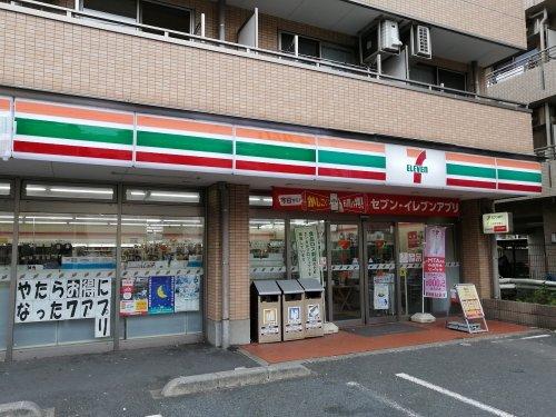 コンビニ　セブンイレブン板橋高島平8丁目店（コンビニ）まで223m