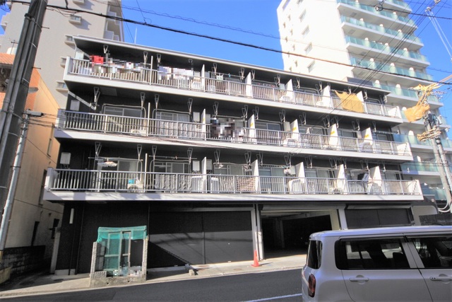 本町シングルスの建物外観