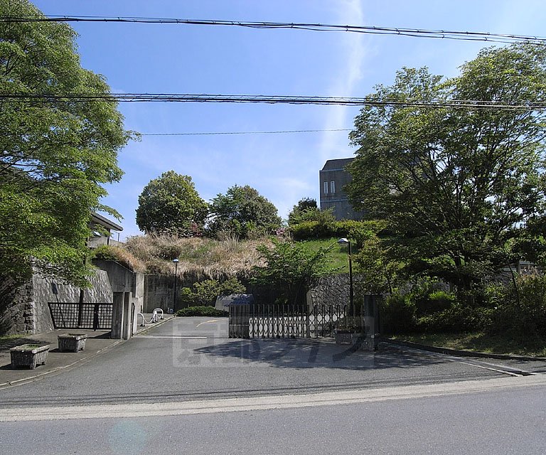 【京都市西京区樫原水築町のマンションの写真】