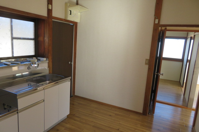佐野市免鳥町 戸建の居間写真