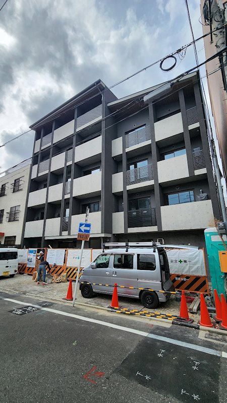 conoie西院の建物外観