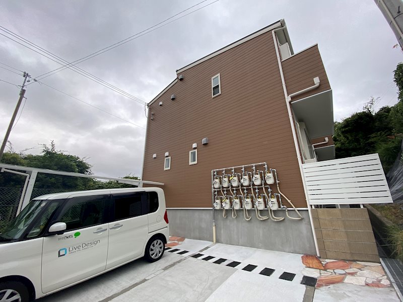 【神戸市北区鈴蘭台東町のアパートの建物外観】