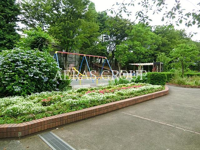 【サークルハウス三宿弐番館の公園】